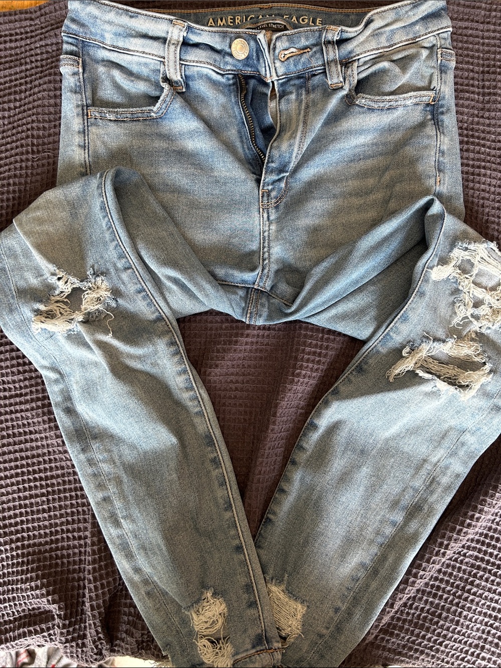 American Eagle Outfitters, Next level stretch, Light Blue Distressed Jeans - Picture 5 of 6